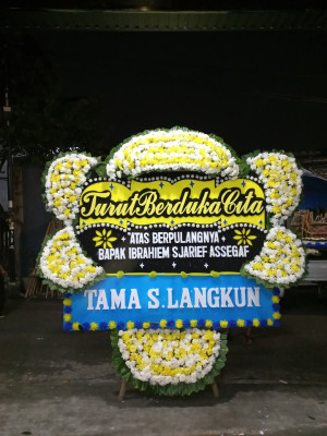 Papan Bunga Duka di Lannyna